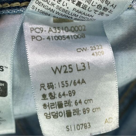 Levi's 94's Baggy Jeans Women’s 25 Blue Straight Leg High Rise Light Denim - Picture 9 of 14